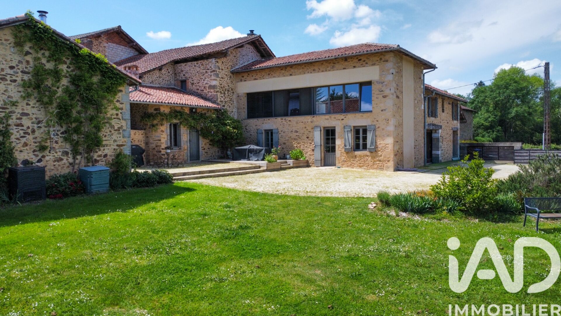 Maison à vendre, 9 pièces, 274 m², Rochechouart