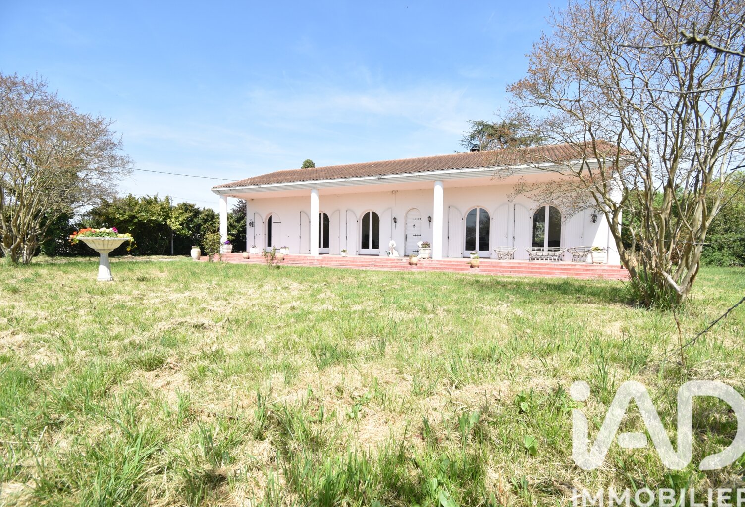 Vente Maison/villa 8 pièces — photo 1