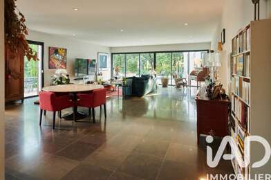 Maison 5 pièces 740000 €