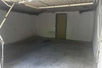 Garage  34000 €