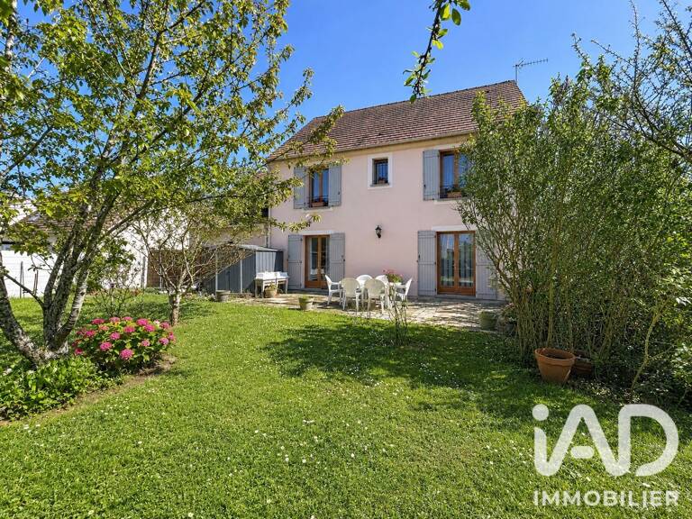 Vente Maison/villa 9 pièces — photo 1