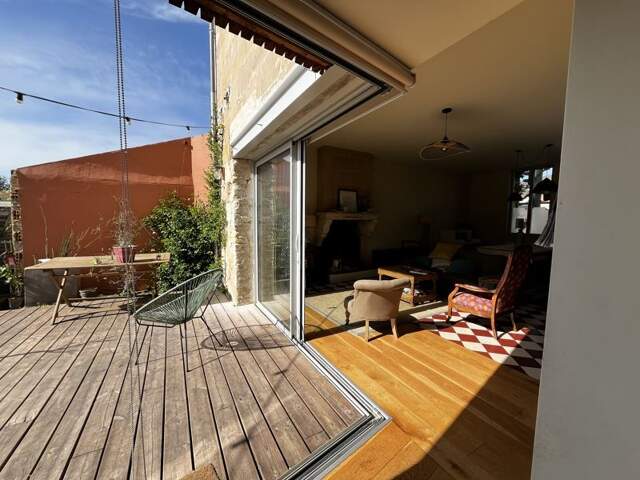 Maison en pierre de 6 pièces principales — photo du bien