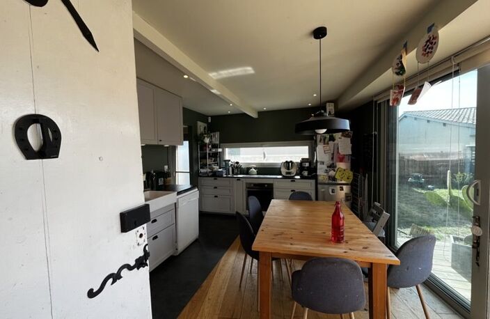 Maison en pierre de 6 pièces principales — photo 2