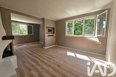 Appartement 4 pièces 240000 €