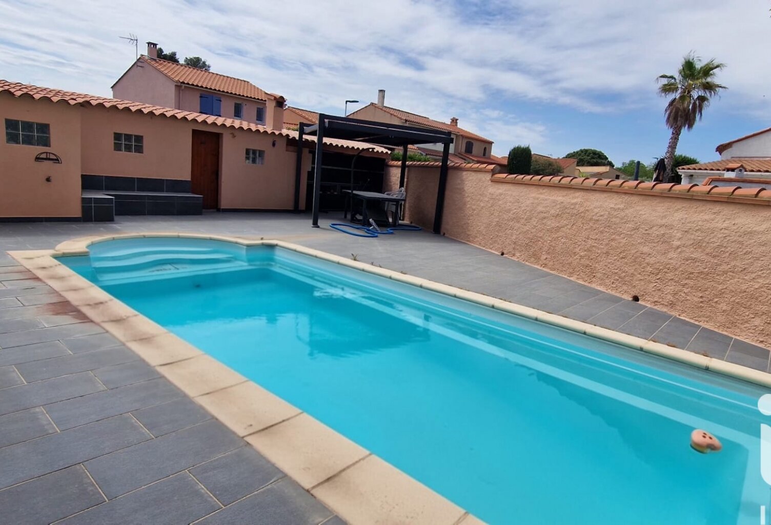 Vente Maison/villa 6 pièces — photo 1