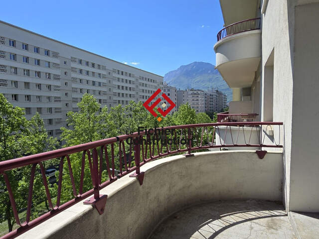 Appartement à vendre Grenoble — photo du bien