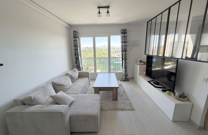 APPARTEMENT T3 DE 72m² / BALCON / CAVE / PISCINE / TENNIS — photo 3