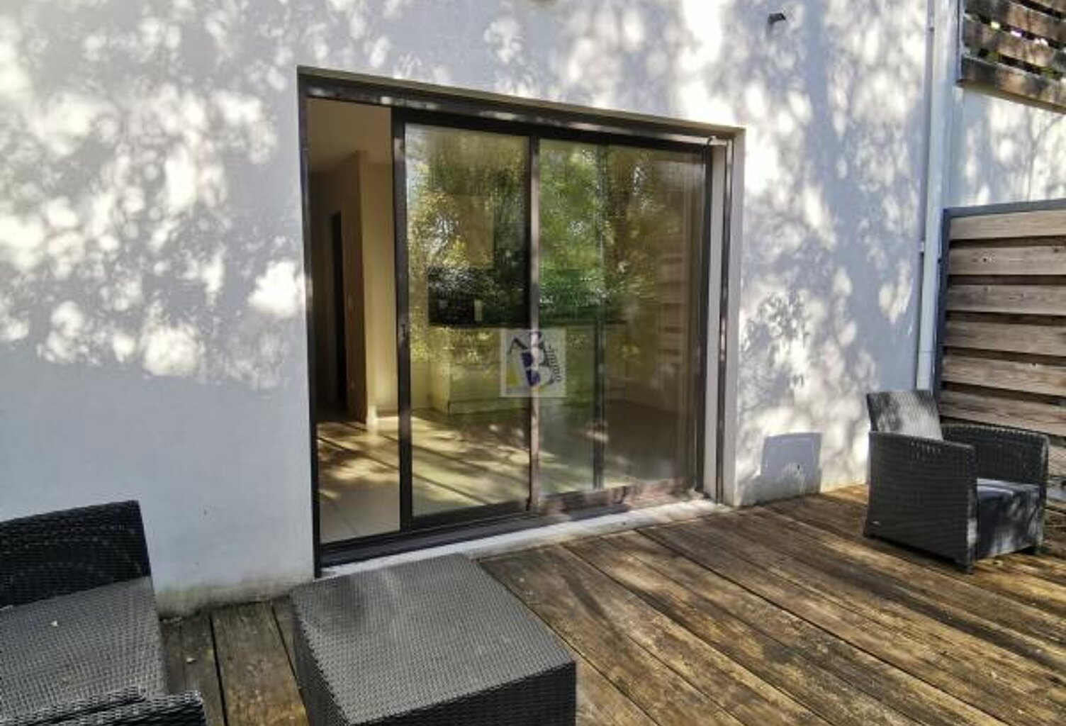 ANGOULEME Appt T2 Terrasse, garage — photo 1