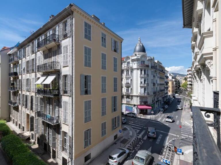 Appartement / Bureau À Vendre — photo 1