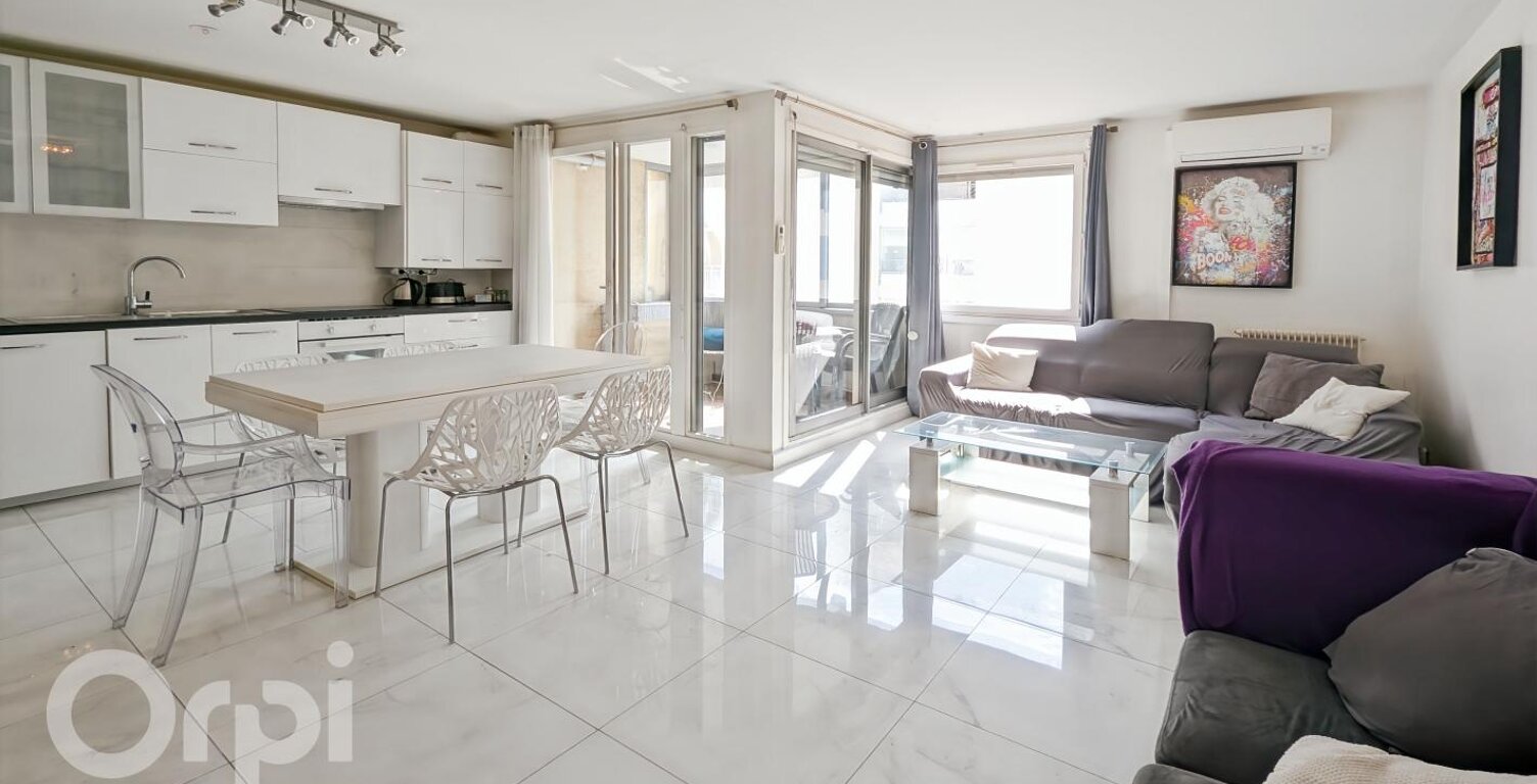 Spacieux 4 pièces de 87 m² entièrement rénové, idéalement situé à Cannes-la-Bocca, à seulement 1 minute à pied des plages — photo 1