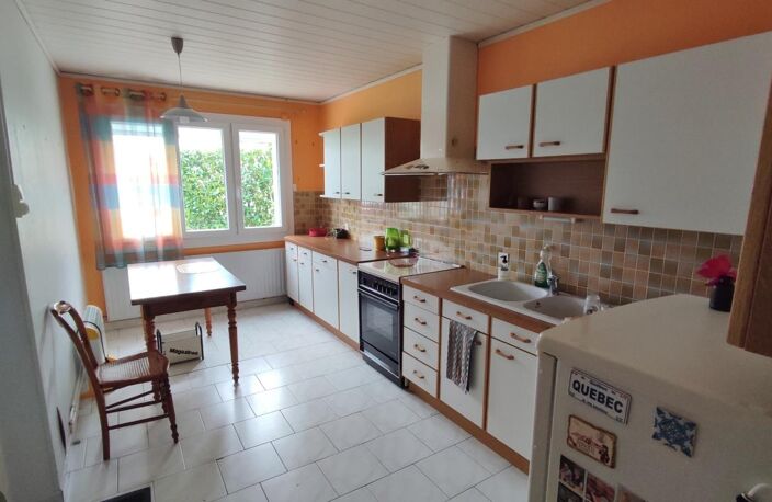 Maison à vendre 5 pièces GUISE (02) — photo 3