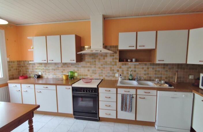 Maison à vendre 5 pièces GUISE (02) — photo 4