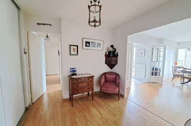 Appartement 4 pièces 384000 €