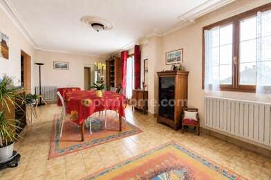 Maison 10 pièces 369900 €