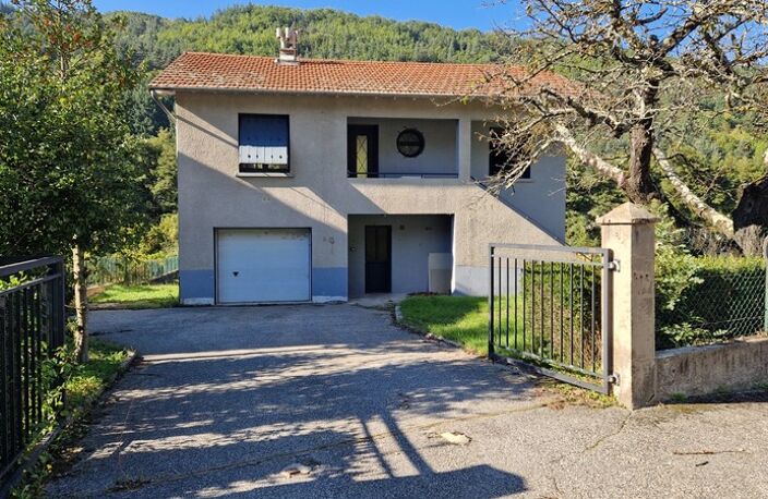 Maison à vendre 5 pièces MARIAC (07) — photo 2