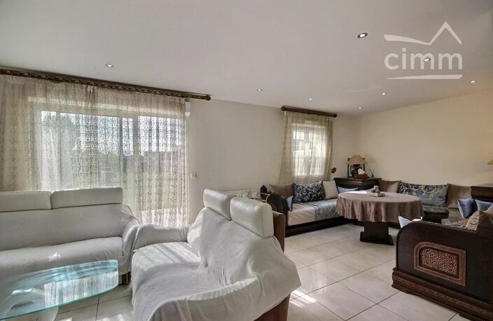 A vendre maison de 5 pièces à Saint Ouen l'aumone — photo 2