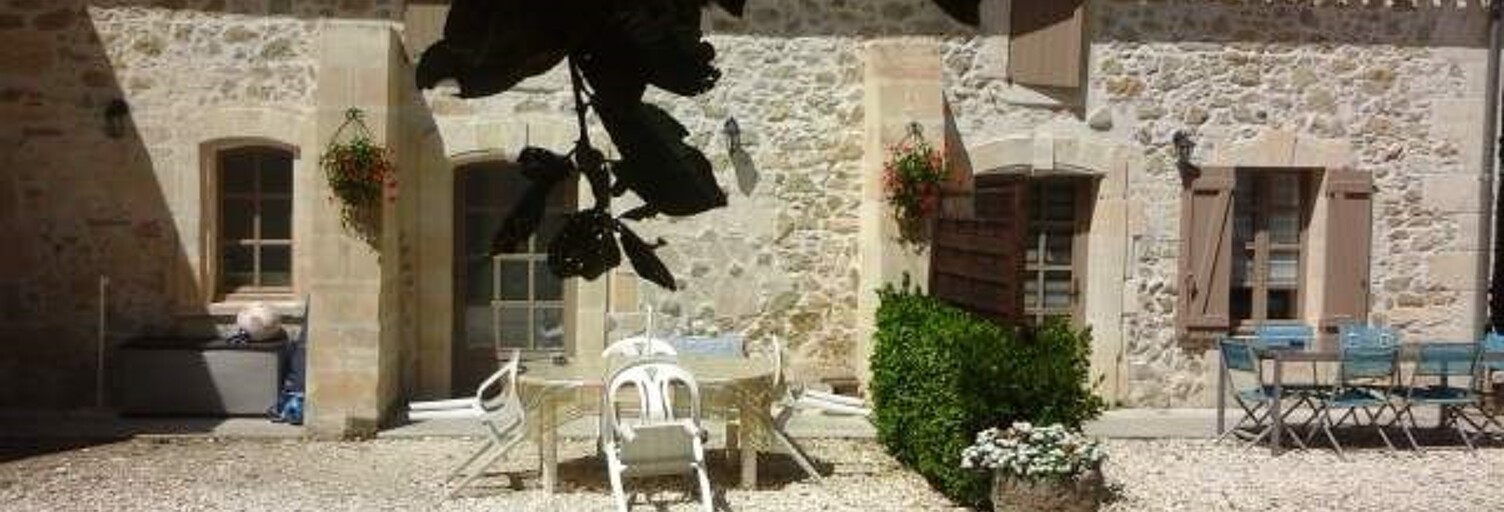 Maison 4 Pièces 80 m² à louer à Saint-Martin-du-Bois (33910)