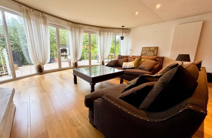 Plain pied individuel avec plus de 2500m² de jardin arboré — photo 3