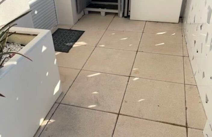 Appartement À Vendre Type 2 + Terrasse + 2 parkings — photo 2
