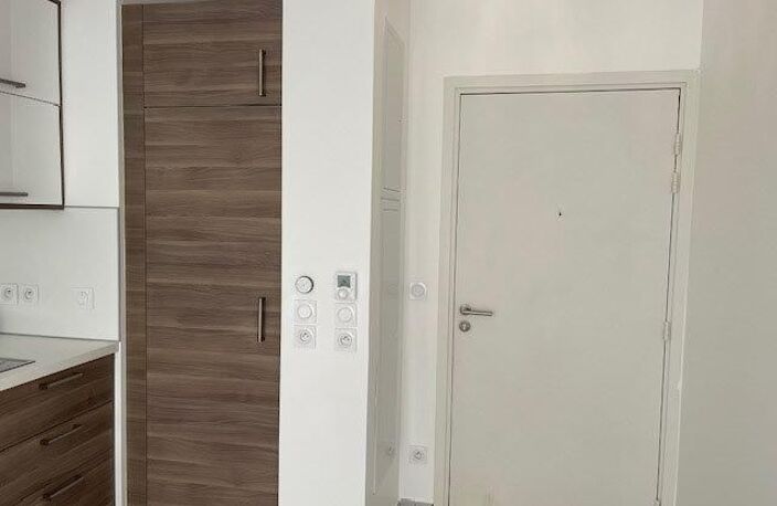 Appartement À Vendre Type 2 + Terrasse + 2 parkings — photo 5