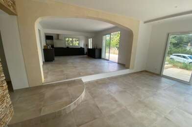 Maison 4 pièces 1688 €
