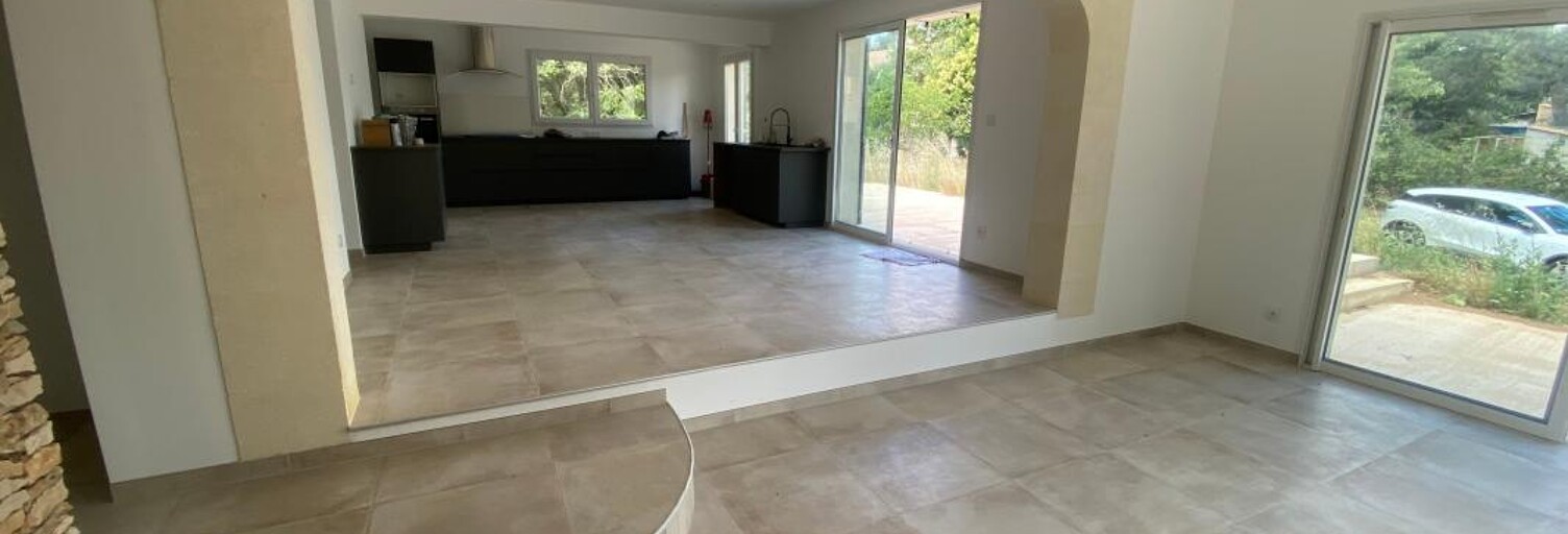 Maison 4 Pièces 154 m² à louer à Nîmes (30900)