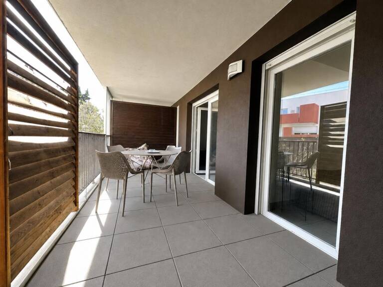 T3 AVEC TERRASSE, BOX & ASCENSEUR ! — photo 1