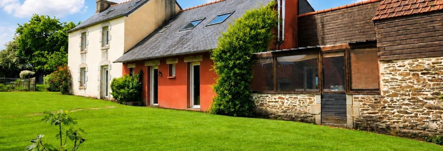 Maison 7 Pièces 240 m² à vendre à Plougourvest (29400)