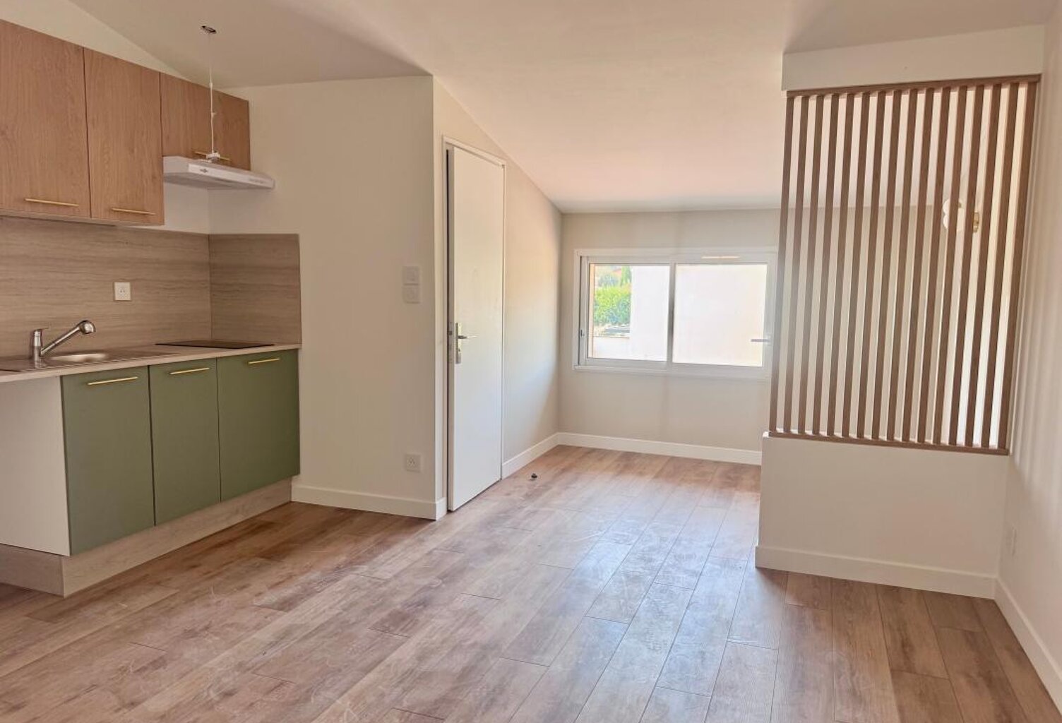 Appartement T 1 studio refait à neuf .+ cellier de 2.5 m2 — photo 1