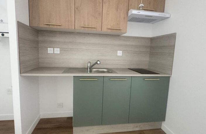 Appartement T 1 studio refait à neuf .+ cellier de 2.5 m2 — photo 4