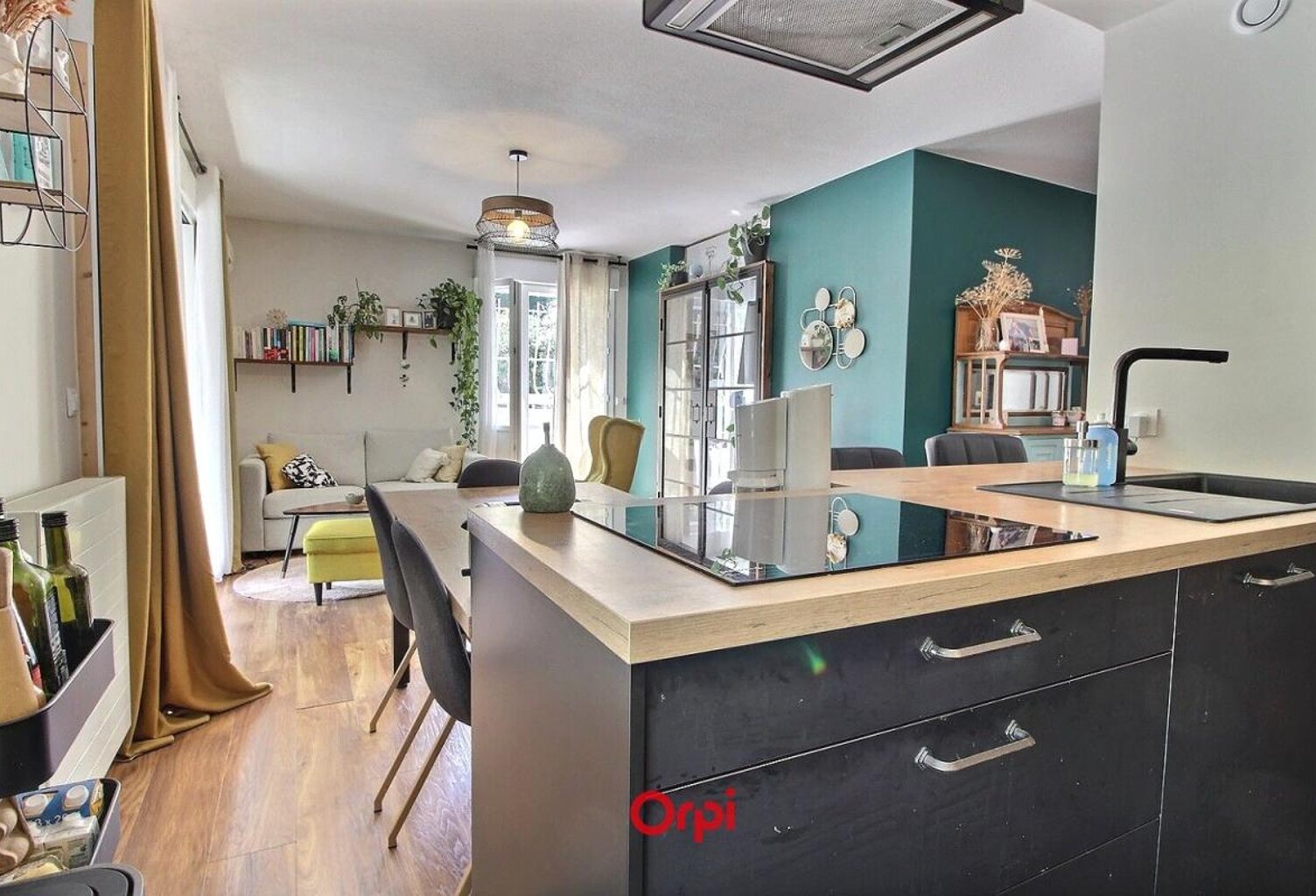 Appartement À Vendre — photo 1