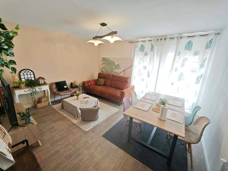 Appartement À Vendre — photo 1