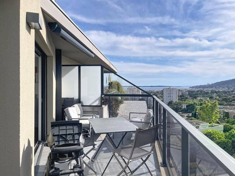 2P VUE MER DERNIER ETAGE RESIDENCE RECENTE — photo 1