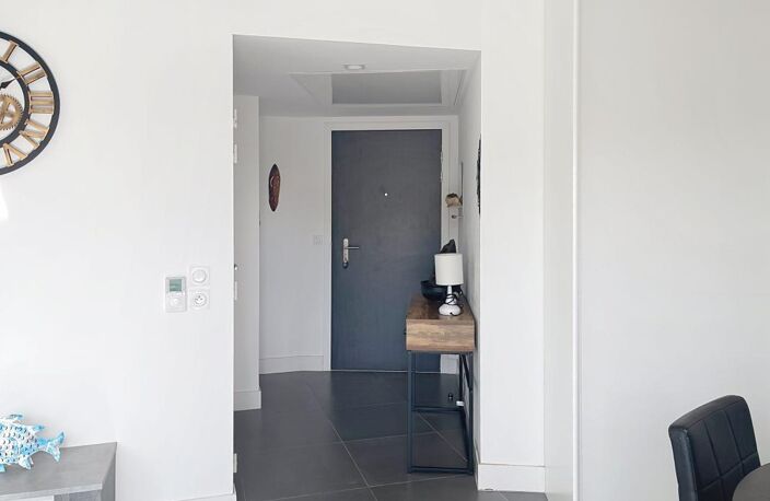 2P VUE MER DERNIER ETAGE RESIDENCE RECENTE — photo 3