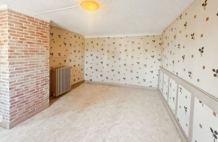 Maison à rénover 91 m² – Mohon / Villers-Semeuse – 5 min de Charleville – garage - Extérieurs communs — photo 5