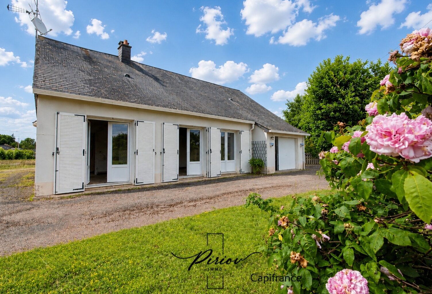 Pavillon plain pied, 3 chambres, 1230 m² de terrain clos de murs — photo 1
