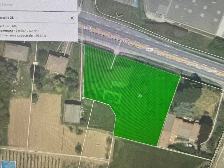 TERRAIN PROFESSIONNEL À VENDRE – ESTILLAC (ZONE UX) — photo 1