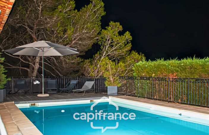 ELEGANCE NATURE et PREStIGE sur le golf de pont royal VILLA  élevée d'un étage d'une surface totale  190 m2 avec vue dégagée  établie sur 1700 2 de terrain,  piscine sécurisée , dépendances — photo 5