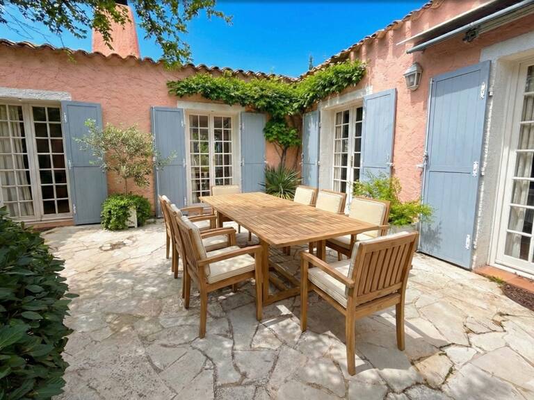 Maison Aix/Puyricard maison de charme de plain pied avec 4 chambres sur un terrain arboré et clos de près de 2 000 m² — photo 1