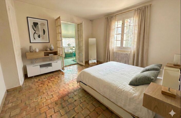 Maison Aix/Puyricard maison de charme de plain pied avec 4 chambres sur un terrain arboré et clos de près de 2 000 m² — photo 4