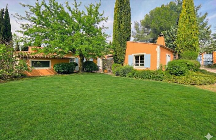 Maison Aix/Puyricard maison de charme de plain pied avec 4 chambres sur un terrain arboré et clos de près de 2 000 m² — photo 5