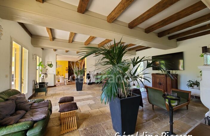 propriété de prestige d’environ 480 m² implantée sur un terrain de 3.4 hectares avec 2 gîtes et chambre d'hôte — photo 3