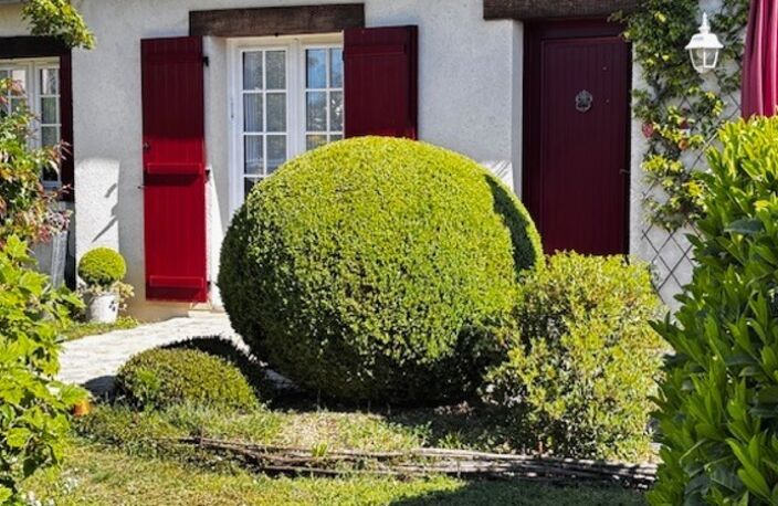 Maison  familiale de 145 m² sur un terrain paysager de 1920 m² — photo 3