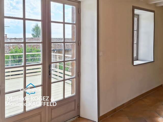 Maison rénovée avec terrasse et jardin - résidence principale, secondaire ou investisseurs ! — photo du bien