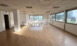 Bureau  110 m² à louer à Les Ulis (91940)