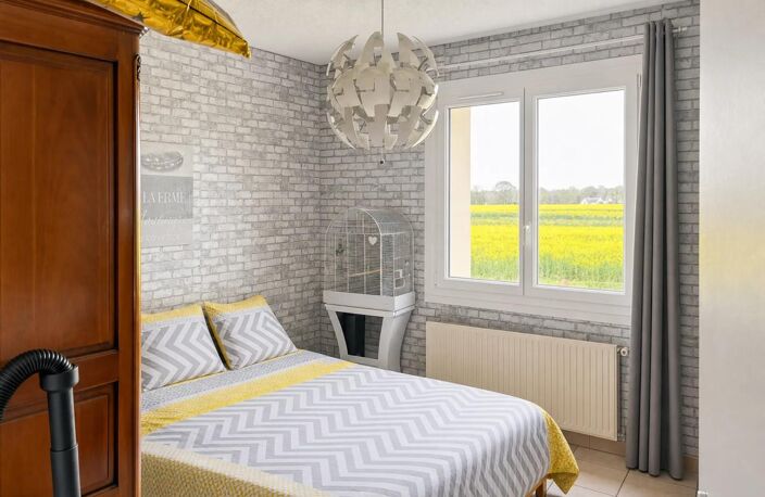 Maison 8 pièces de 155 m² à Radenac, louée — photo 5