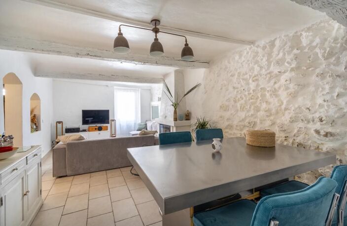 Maison de village - 4 pièces de 143 m² à Signes — photo 2