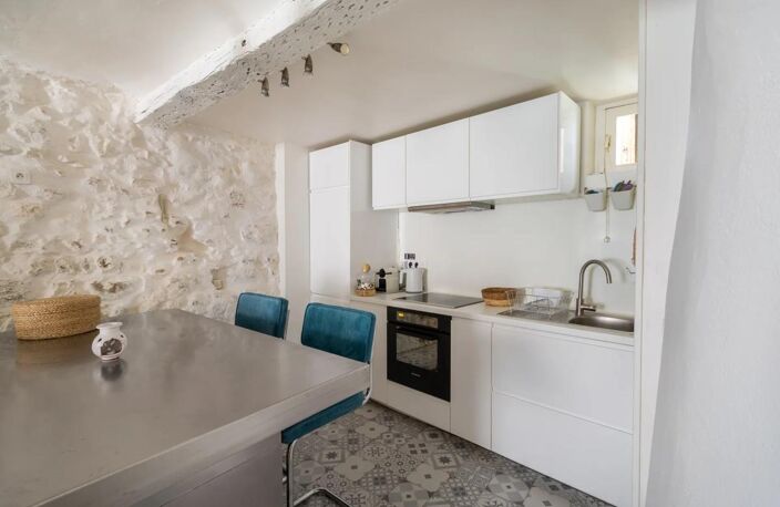 Maison de village - 4 pièces de 143 m² à Signes — photo 4