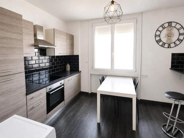 Colocation 6 chambres , 137 m², St-Étienne — photo du bien
