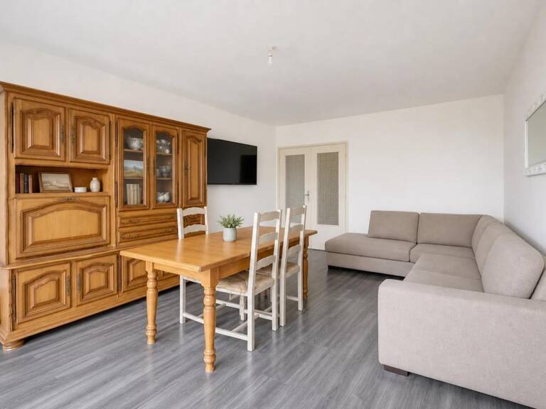 T4 traversant – 82,43 m² – 12ᵉ étage – Vue dégagée — photo 1